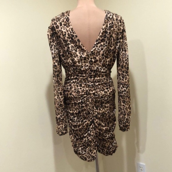NEW NICHOLAS Gathered Party Dress Size US 2 Tan Leopard Ruched Long Sleeve - Picture 5 of 12